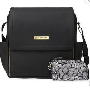 boxy diaper/ changing mat  in black, everything included